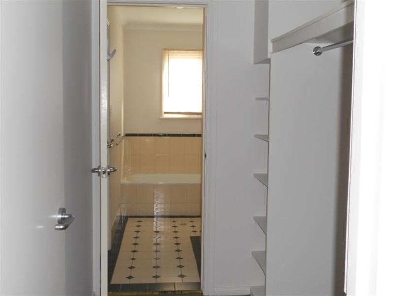 36 Kew Drive, Oakden SA 5086