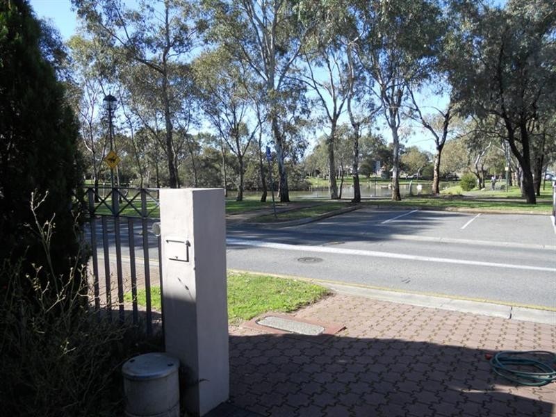 36 Kew Drive, Oakden SA 5086