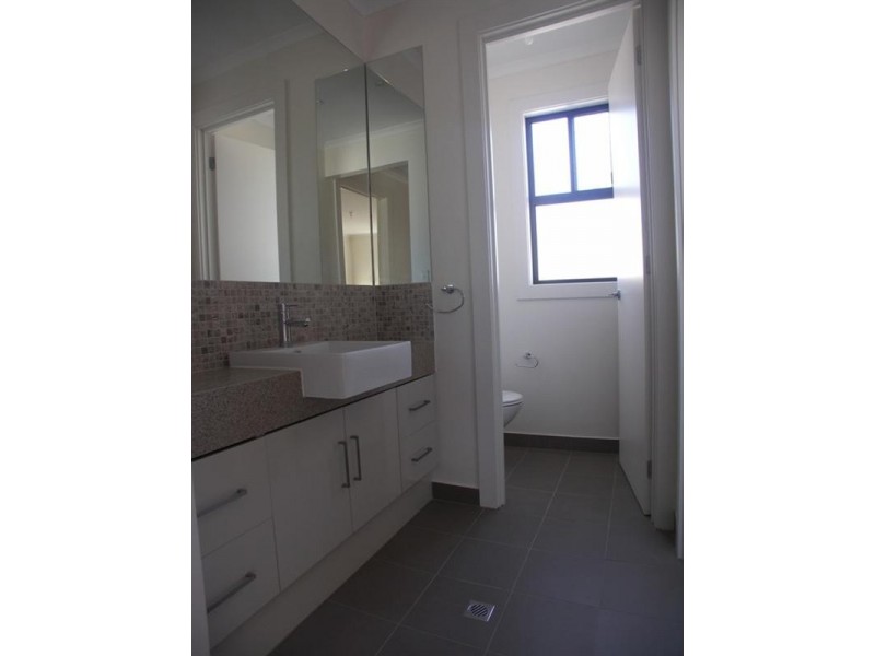 20 Heysen Crescent, West Lakes Shore SA 5020