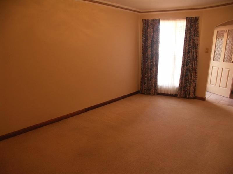 2/31 FERGUSSON Avenue, Kidman Park SA 5025