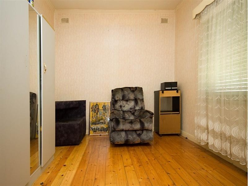 62 Gladstone Road, Mansfield Park SA 5012