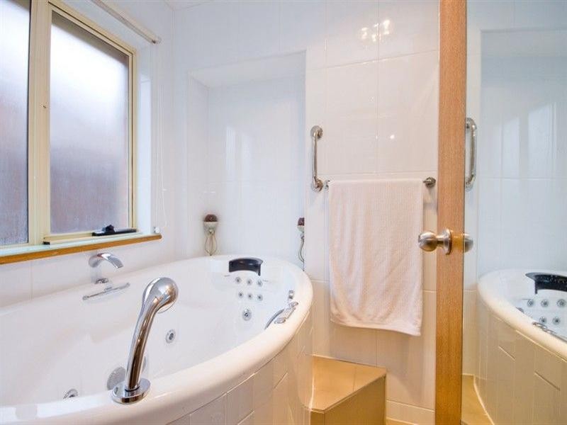 1 Paqualin Street, Hendon SA 5014