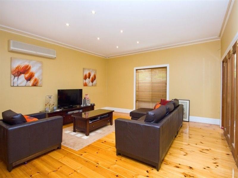 212 Tapleys Hill Road, Seaton SA 5023