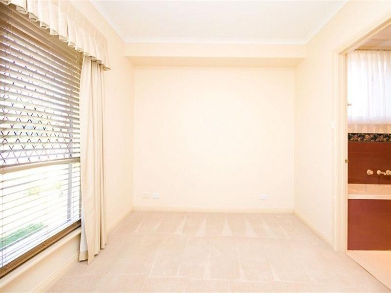 8 View Avenue, Seaton SA 5023