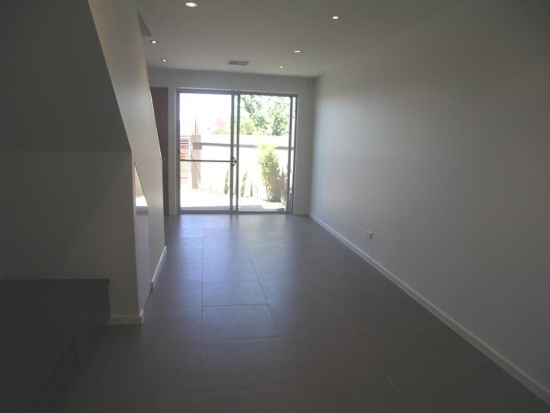 10 Cappers Drive, Brompton SA 5007