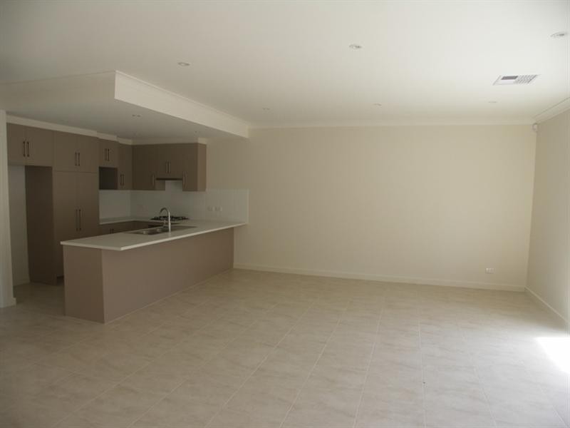 4 Heron Place, Seaton SA 5023