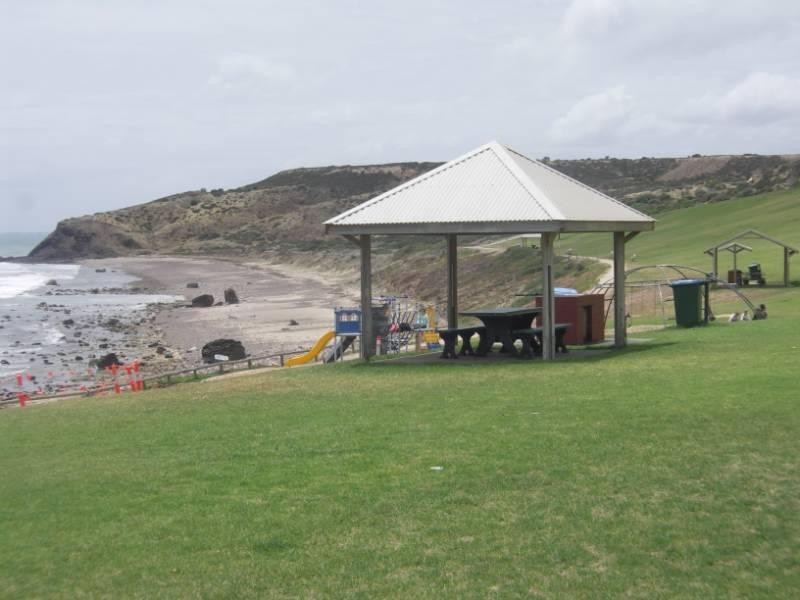 3 St Vincents Avenue, Hallett Cove SA 5158