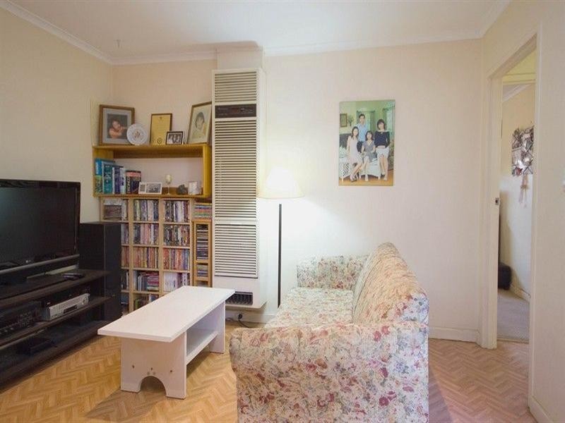 18 Daly Crescent, West Lakes Shore SA 5020