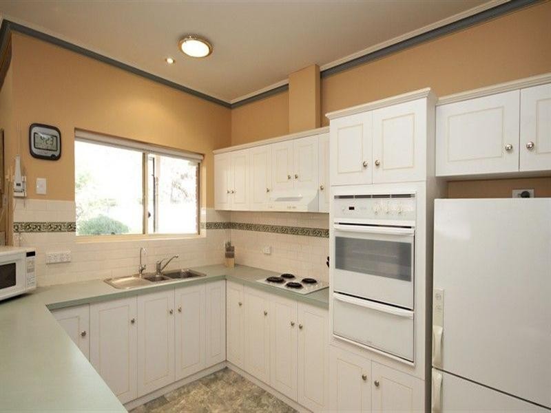 36 Burley Griffin Boulevard, Brompton SA 5007