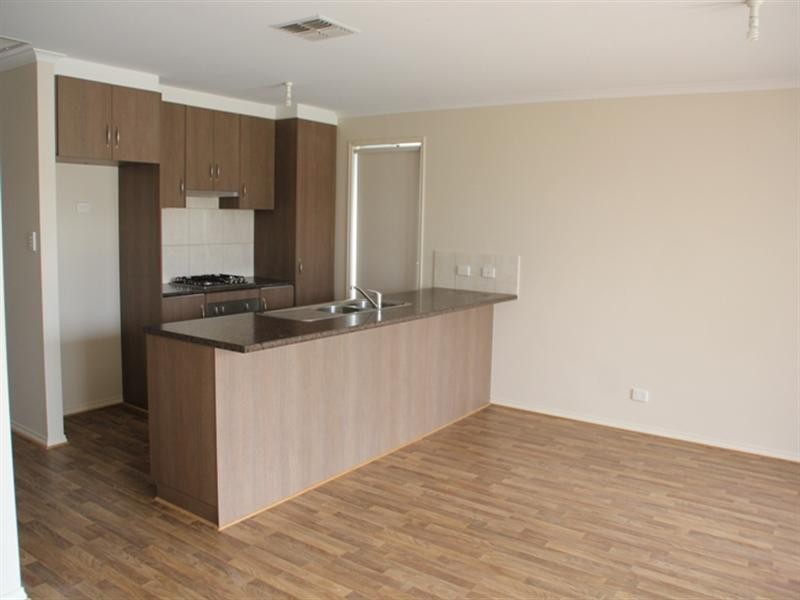 10 Bryant Street, Mansfield Park SA 5012