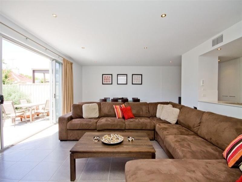 4b Burford Road, Henley Beach South SA 5022