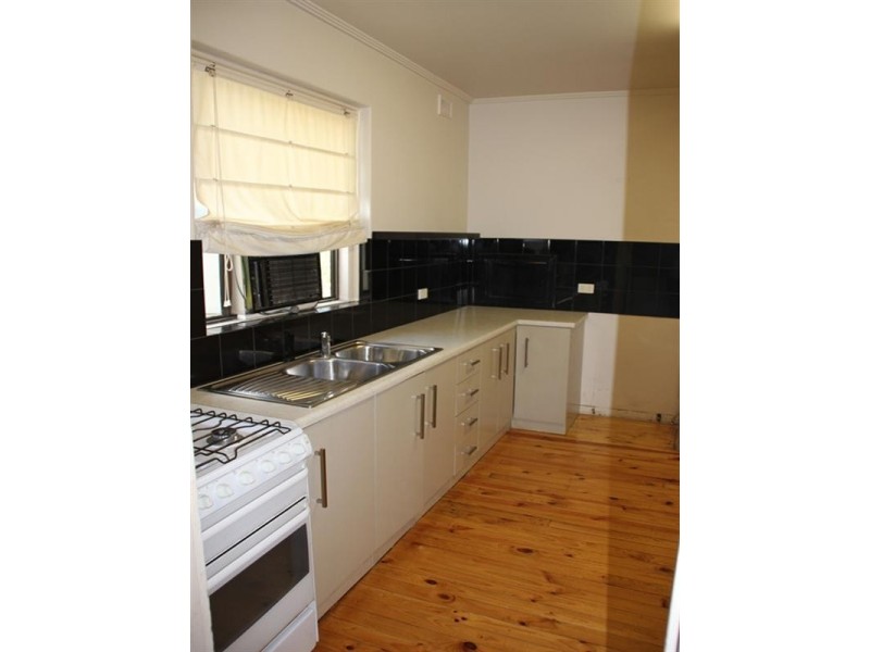 25 Lucerne Grove, Findon SA 5023