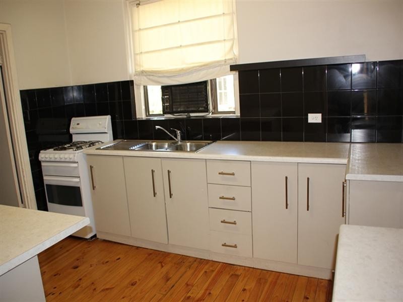 25 Lucerne Grove, Findon SA 5023