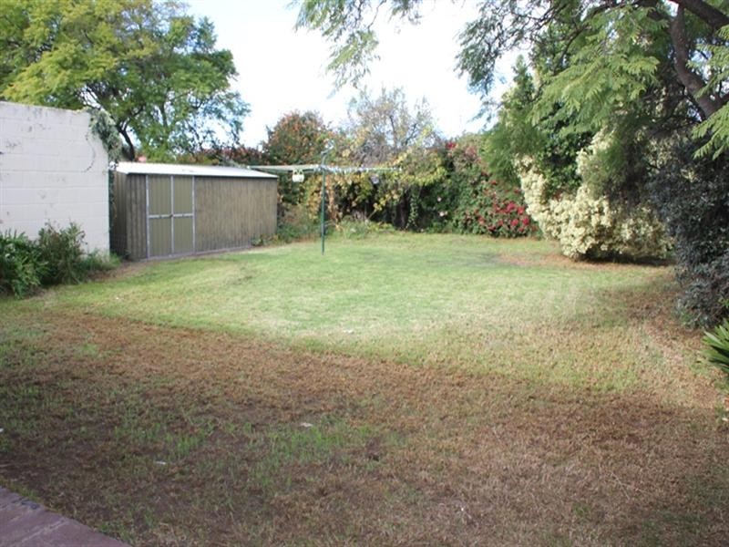 25 Lucerne Grove, Findon SA 5023
