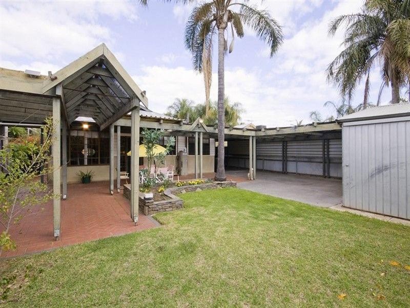 11 Brenthorpe Road, Seaton SA 5023