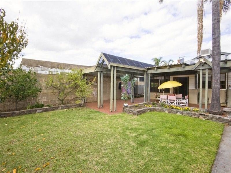 11 Brenthorpe Road, Seaton SA 5023