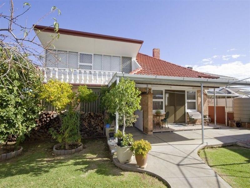 84 Humphries Terrace, Woodville Gardens SA 5012