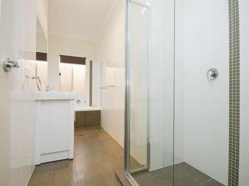 2/6A Finchley Street, Clovelly Park SA 5042