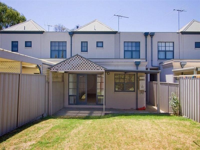 36 Kew Drive, Oakden SA 5086