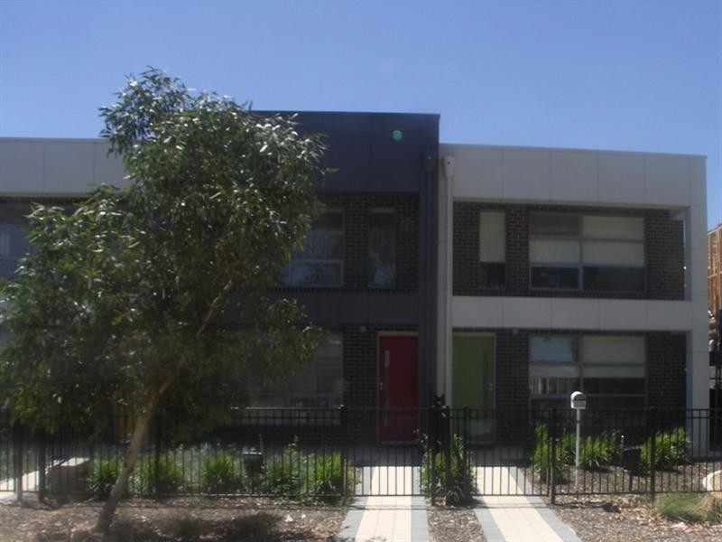5 Kenmair St (Cnr Medika and Inglewood), Mansfield Park SA 5012