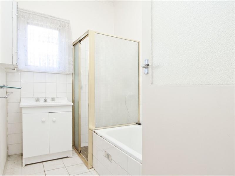 28 Tunbridge Street, Woodville South SA 5011