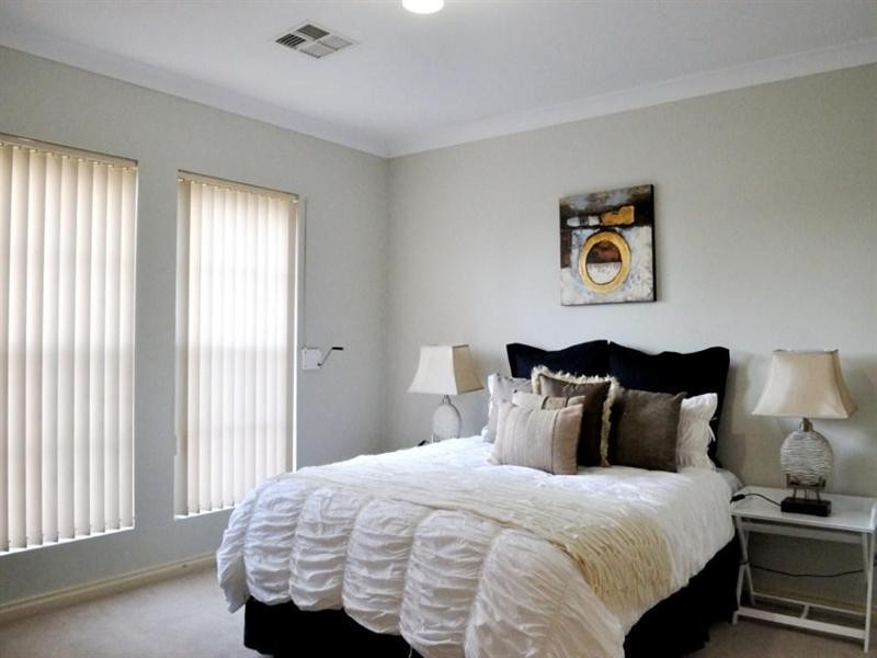 12 Thistle Avenue, Flinders Park SA 5025