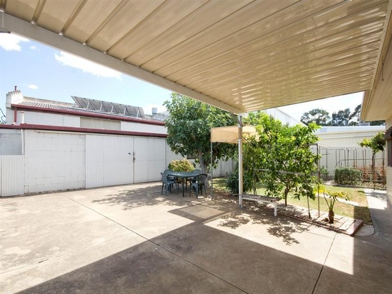 2 Price Weir Avenue, Allenby Gardens SA 5009