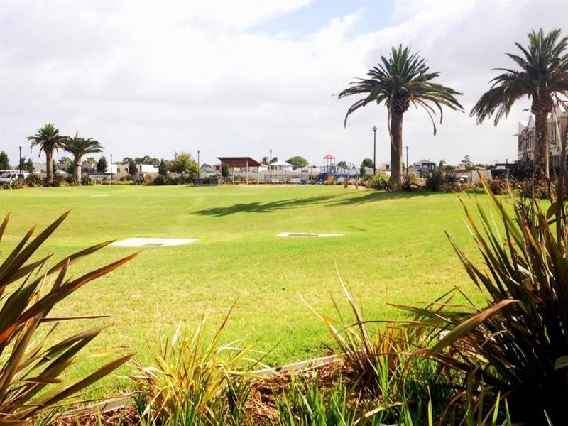 36 Ray Street, Findon SA 5023