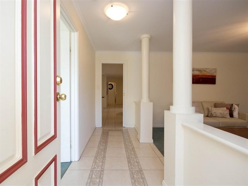 2 Phyllis Court, Wynn Vale SA 5127