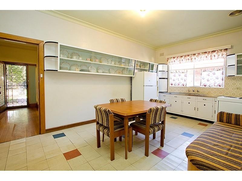 16 Fourth Avenue, Seaton SA 5023