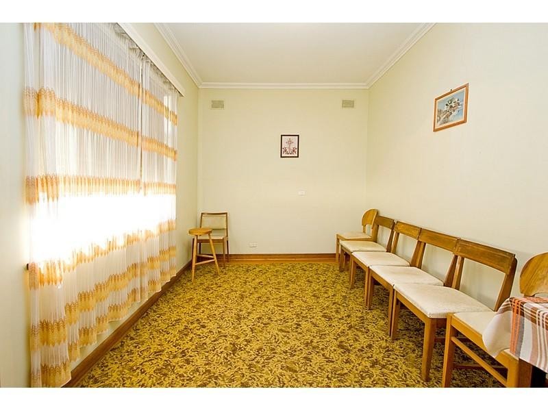 16 Fourth Avenue, Seaton SA 5023