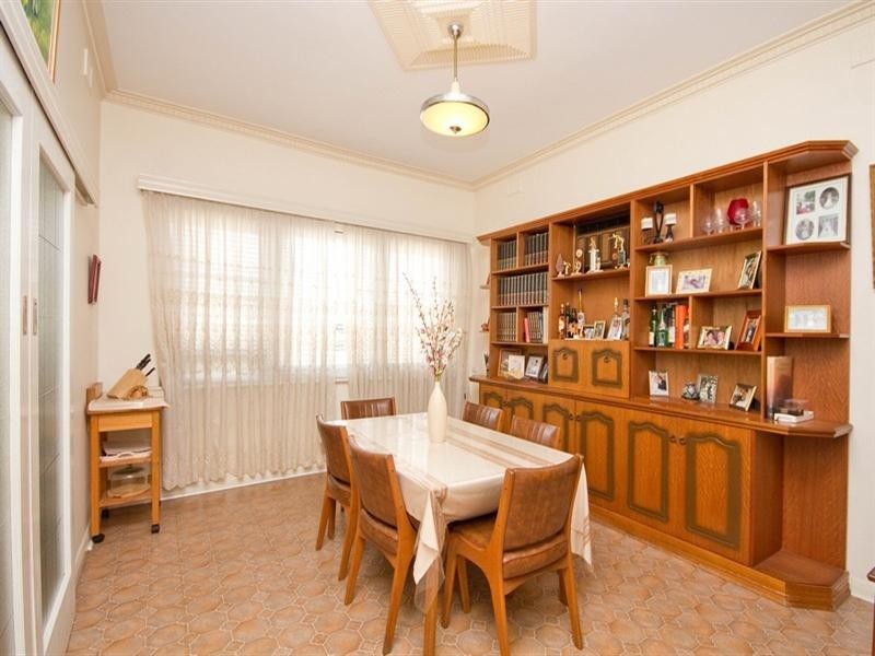 2 Price Weir Avenue, Allenby Gardens SA 5009