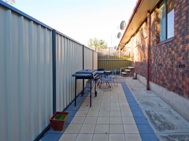 3/2 Storey Avenue, Aldinga Beach SA 5173