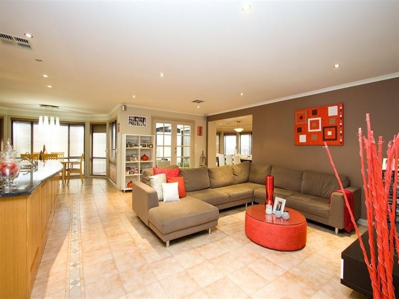 44 Tolley Crescent, Brooklyn Park SA 5032