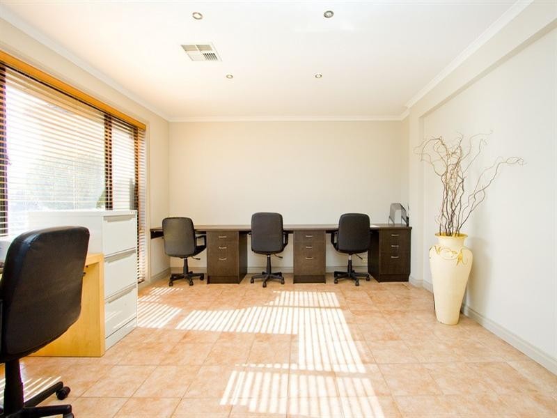 44 Tolley Crescent, Brooklyn Park SA 5032