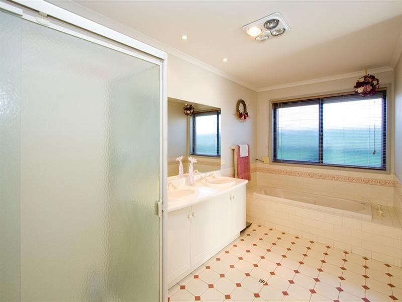 44 Tolley Crescent, Brooklyn Park SA 5032