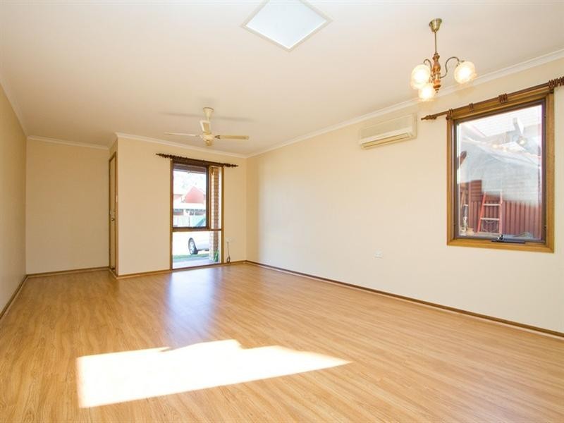 6 Vienna Place, Salisbury Downs SA 5108