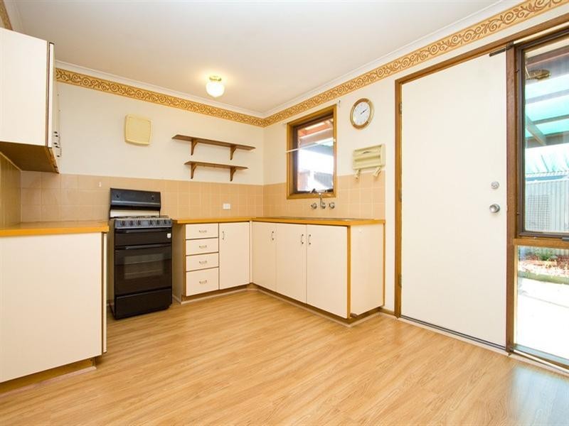 6 Vienna Place, Salisbury Downs SA 5108