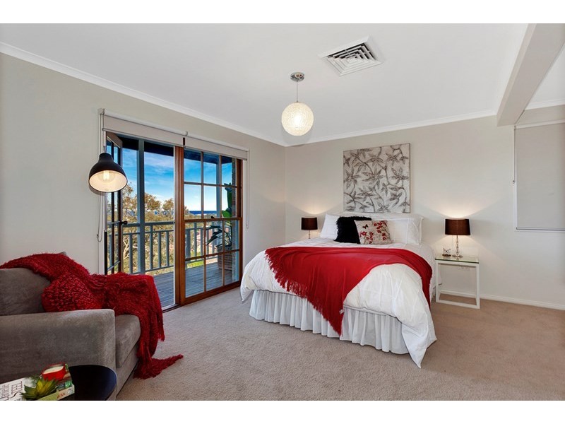 11 Lady Penrhyn Drive, Beacon Hill NSW 2100