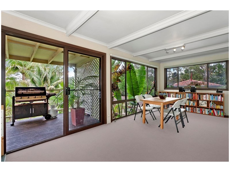 25 Moonbi Crescent, Frenchs Forest NSW 2086