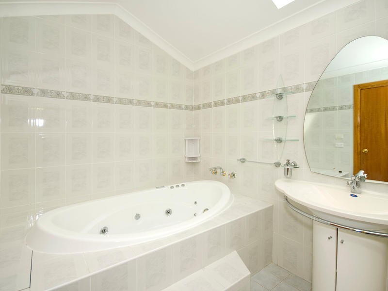 16 Federation Place, Frenchs Forest NSW 2086