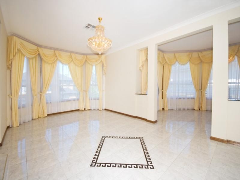 21 Tallowood Way, Frenchs Forest NSW 2086