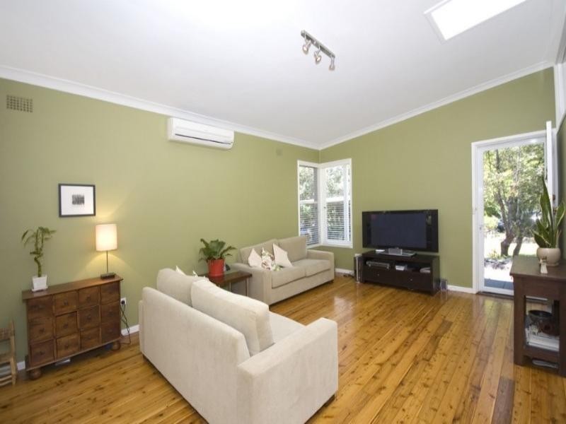 10 Tora Place, Forestville NSW 2087