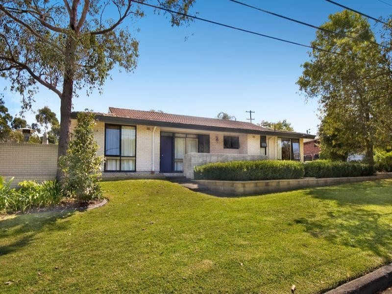 1 Stratford Drive, Belrose NSW 2085