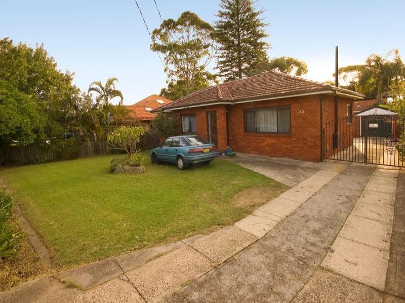 570 Warringah Road, Forestville NSW 2087
