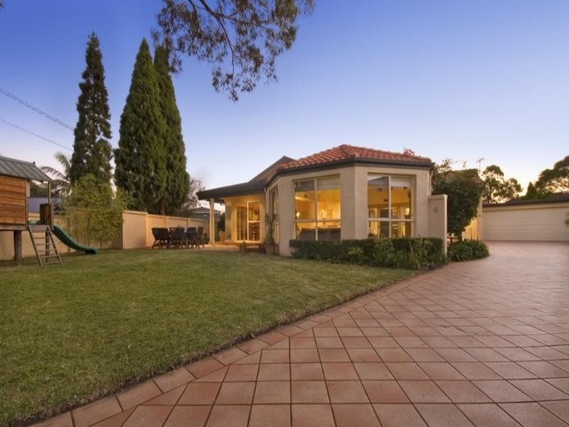 4 Belfast Place, Killarney Heights NSW 2087