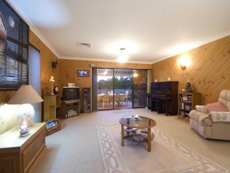 122a Powderworks Road, Elanora Heights NSW 2101