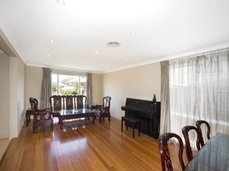 5 Simpson Street, Belrose NSW 2085