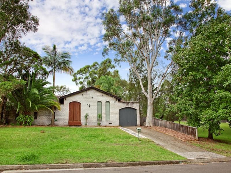 8 Calool Crescent, Belrose NSW 2085