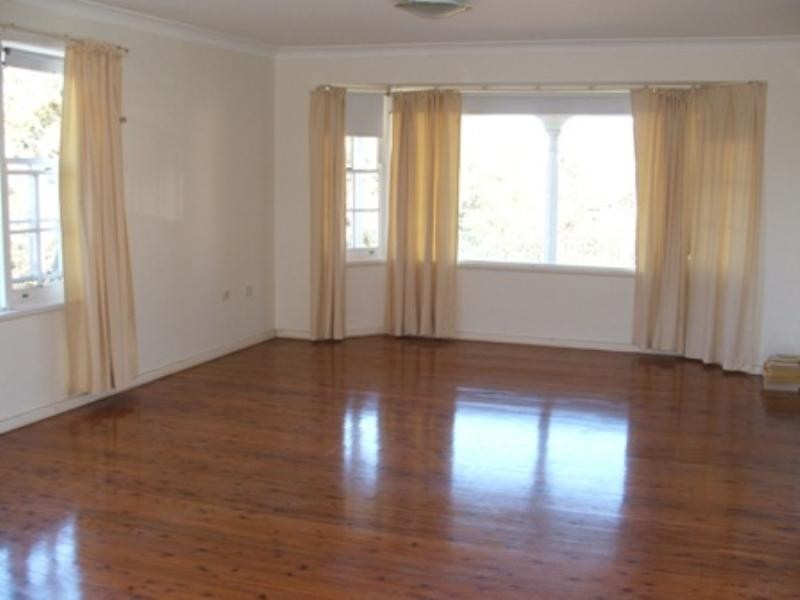 28 Connemara Avenue, Killarney Heights NSW 2087